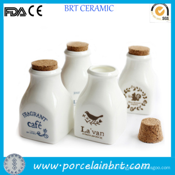 Ardilla que imprime la mini botella de leche de la porcelana con el corcho